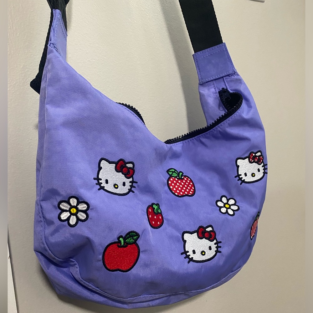 BAGGU x Hello Kitty Crescent Bag